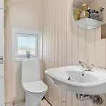 In With Sauna *